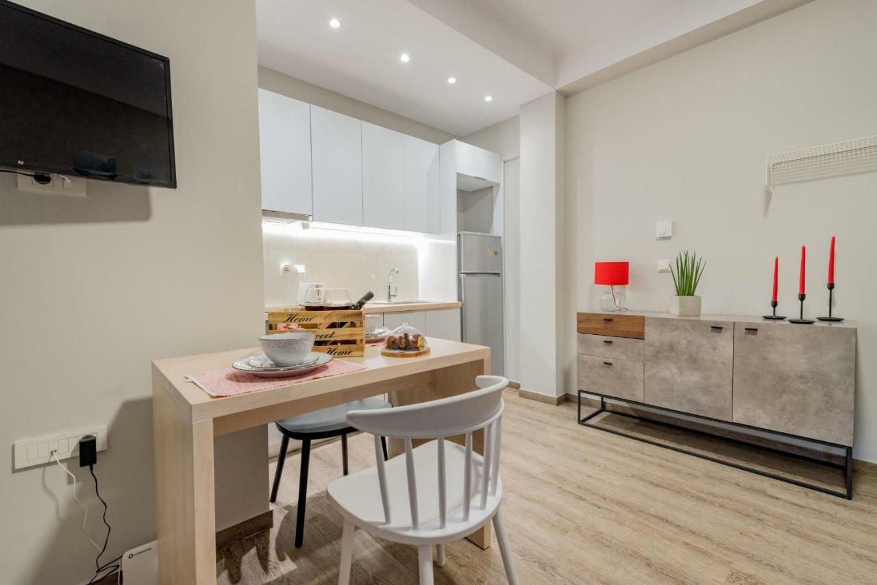 Stylish & Bright Apartment In The City Centre 扎金索斯镇 外观 照片